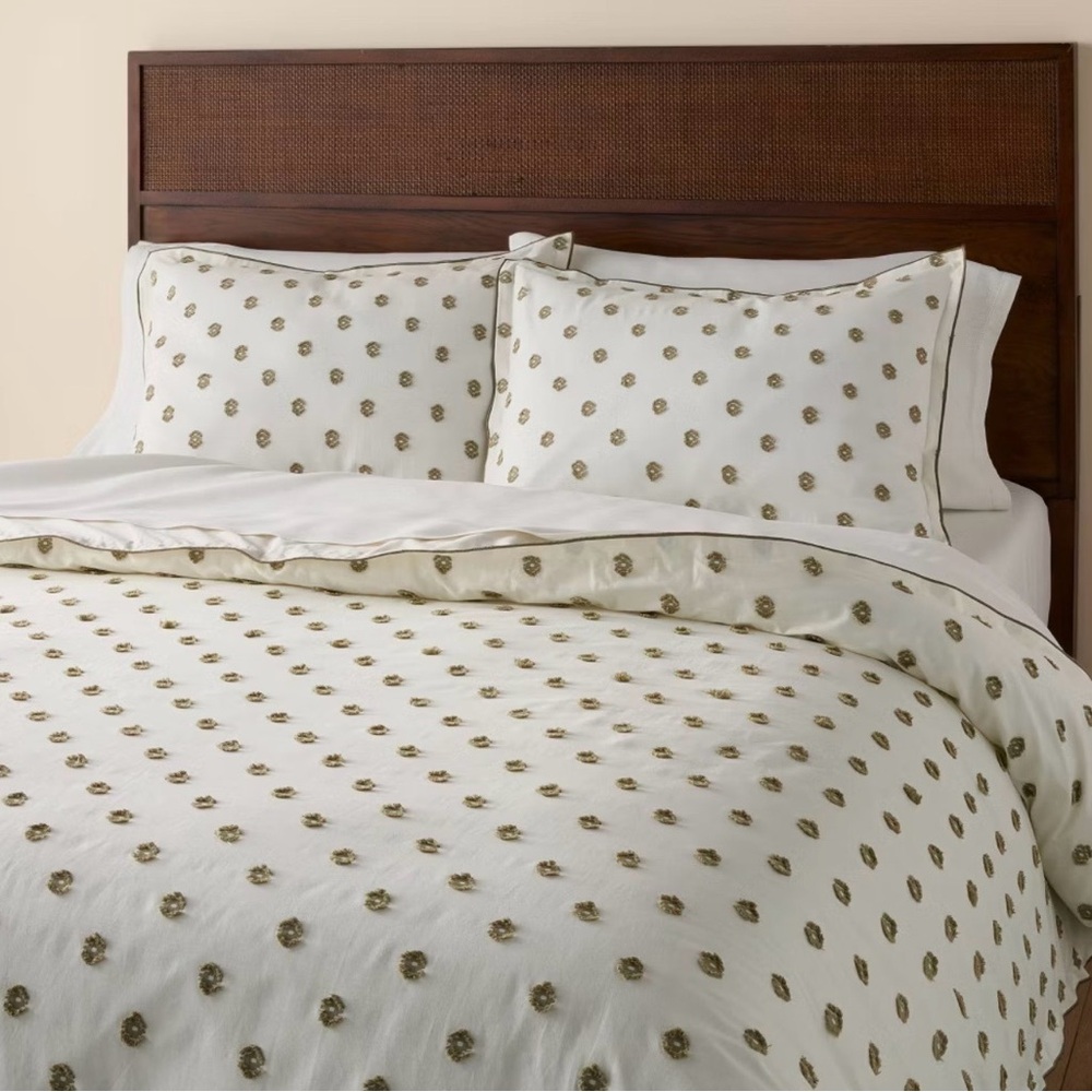 Hearth & Hand Magnolia 3pc QUEEN Size Bed Clip Dobby Green Comforter & Shams NEW